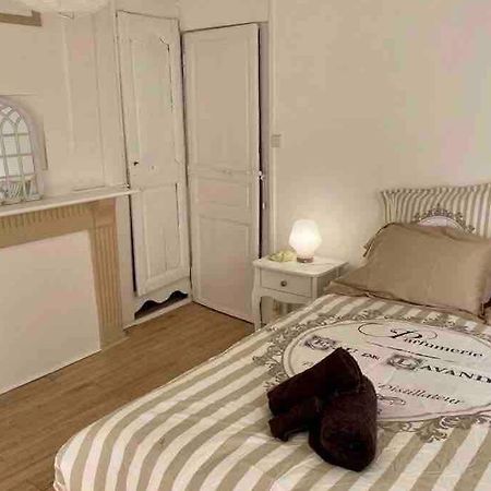 Le Roi Apartamento Avranches Exterior foto